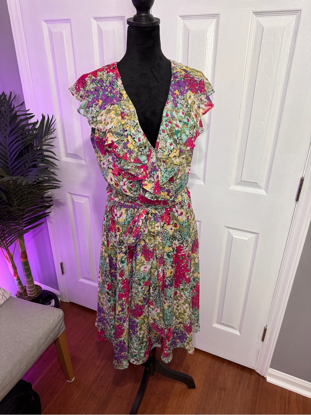Karin Stevens Multicolor Floral Ruffle-Sleeve Wrap Dress | Size 16